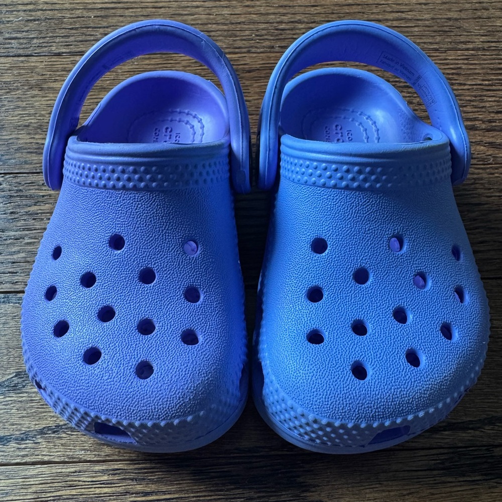 Kids Purple Crocs - 5T
